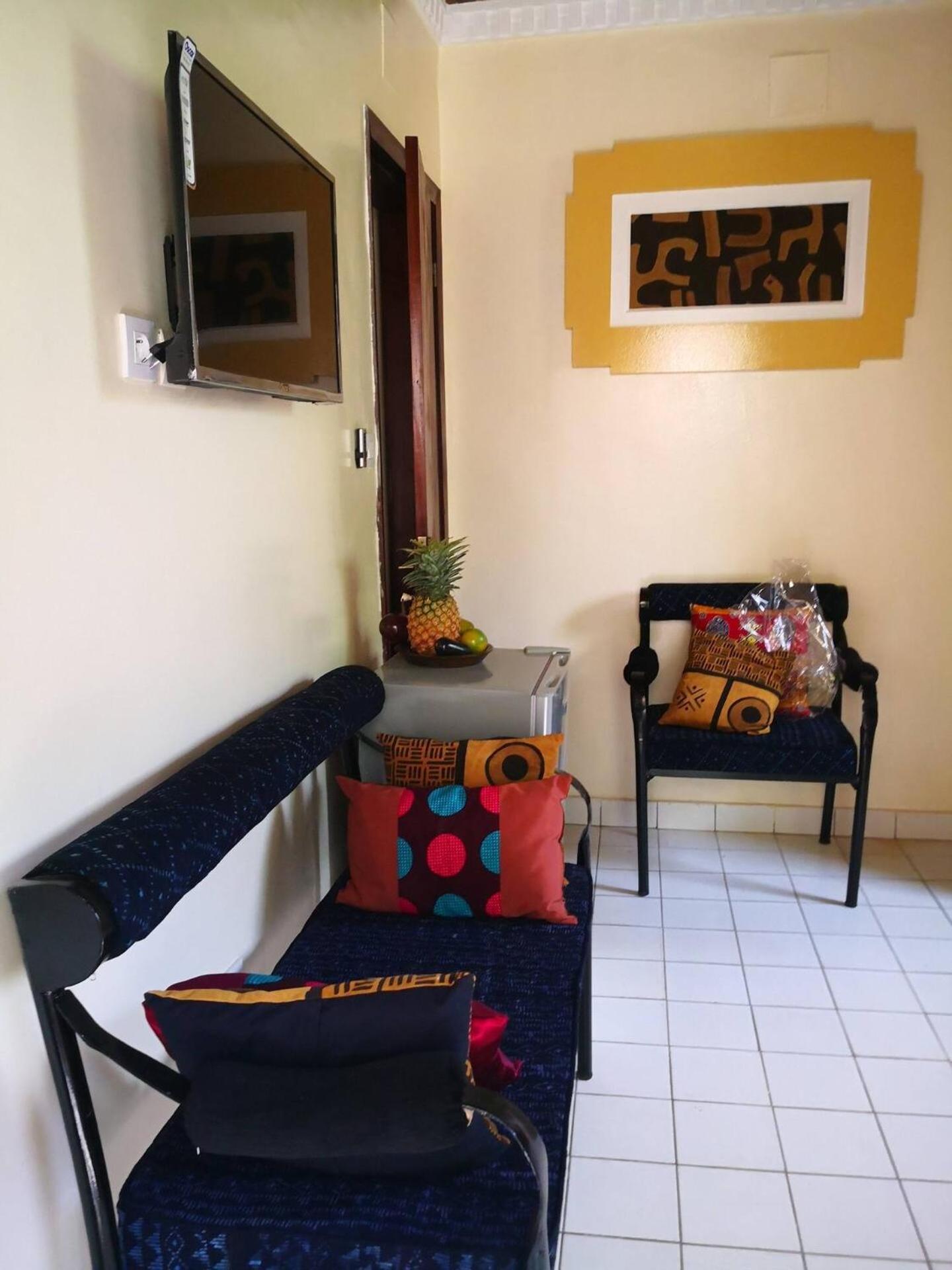 Tout Confort Avec Jardin Entree Bastos Yaounde Exterior photo