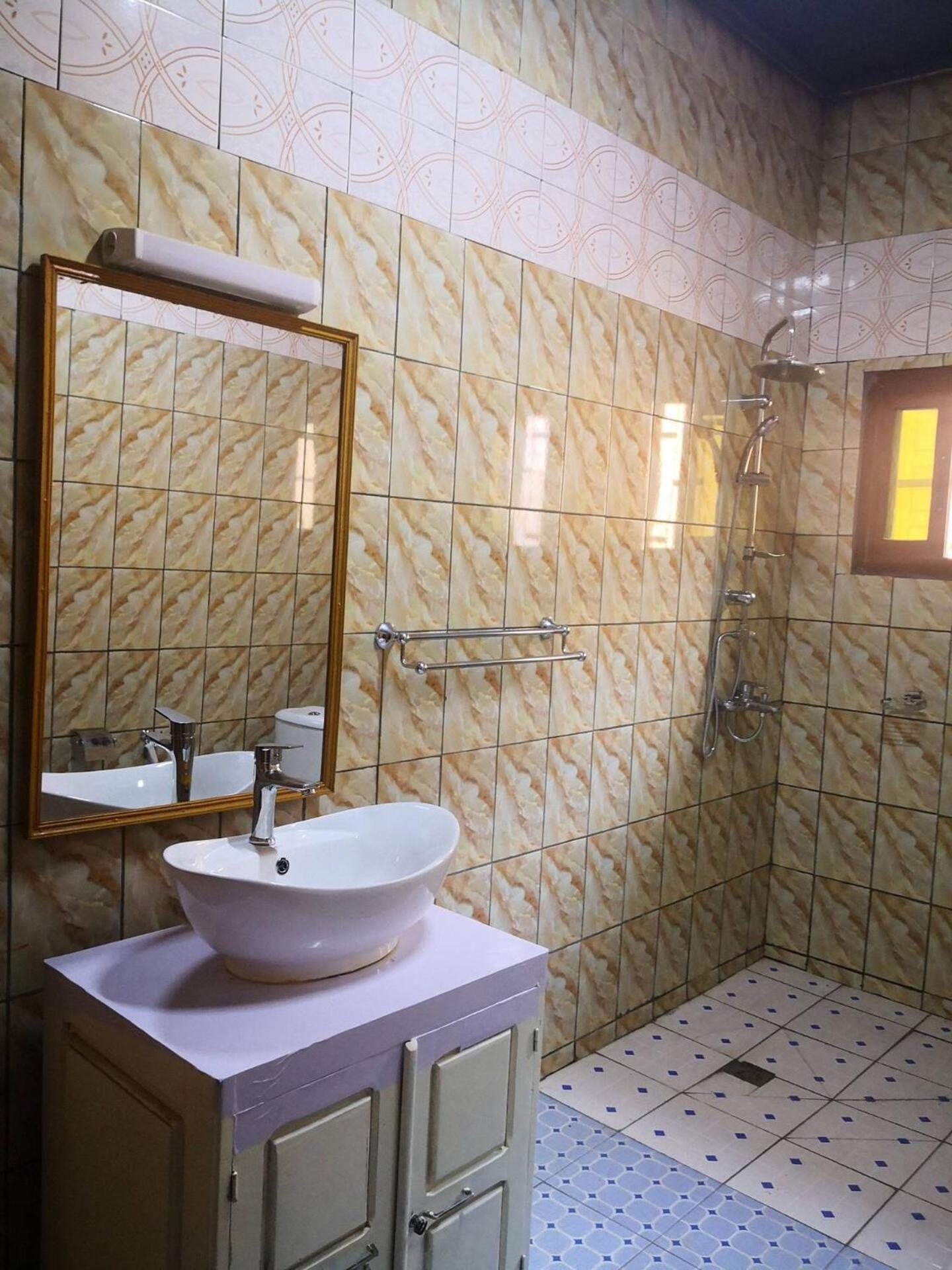 Tout Confort Avec Jardin Entree Bastos Yaounde Exterior photo