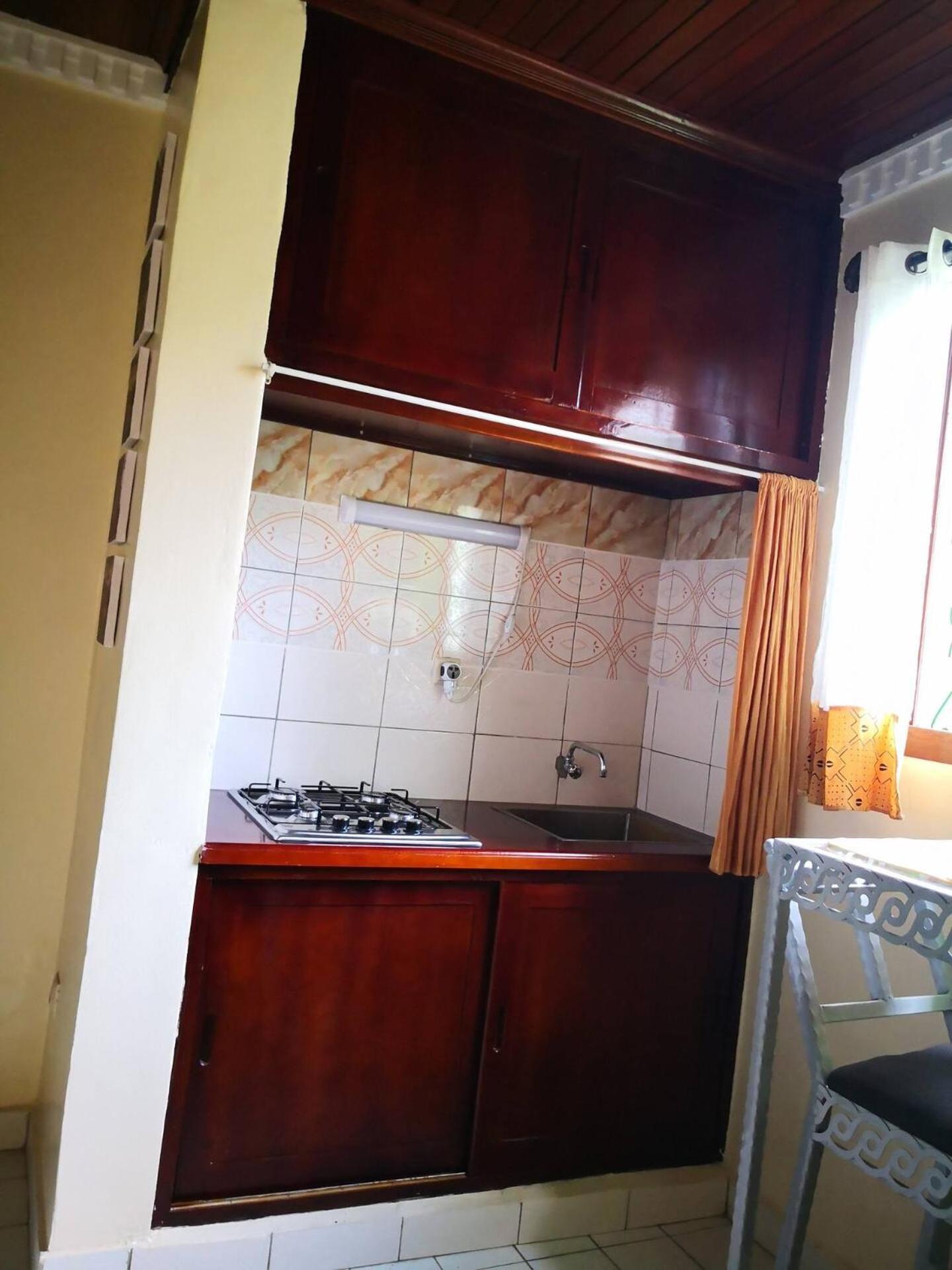 Tout Confort Avec Jardin Entree Bastos Yaounde Exterior photo